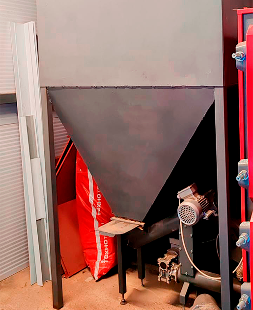 pellet boiler hopper